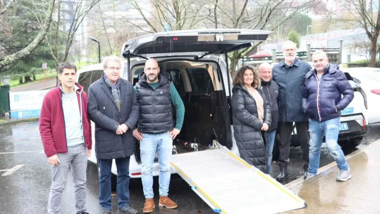 Taxi adaptado gracias a las ayudas de la Xunta de Galicia