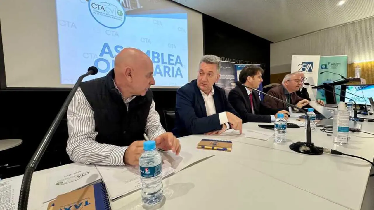 Asamblea de la Confederaci&oacute;n de Taxistas de la Comunitat Valenciana