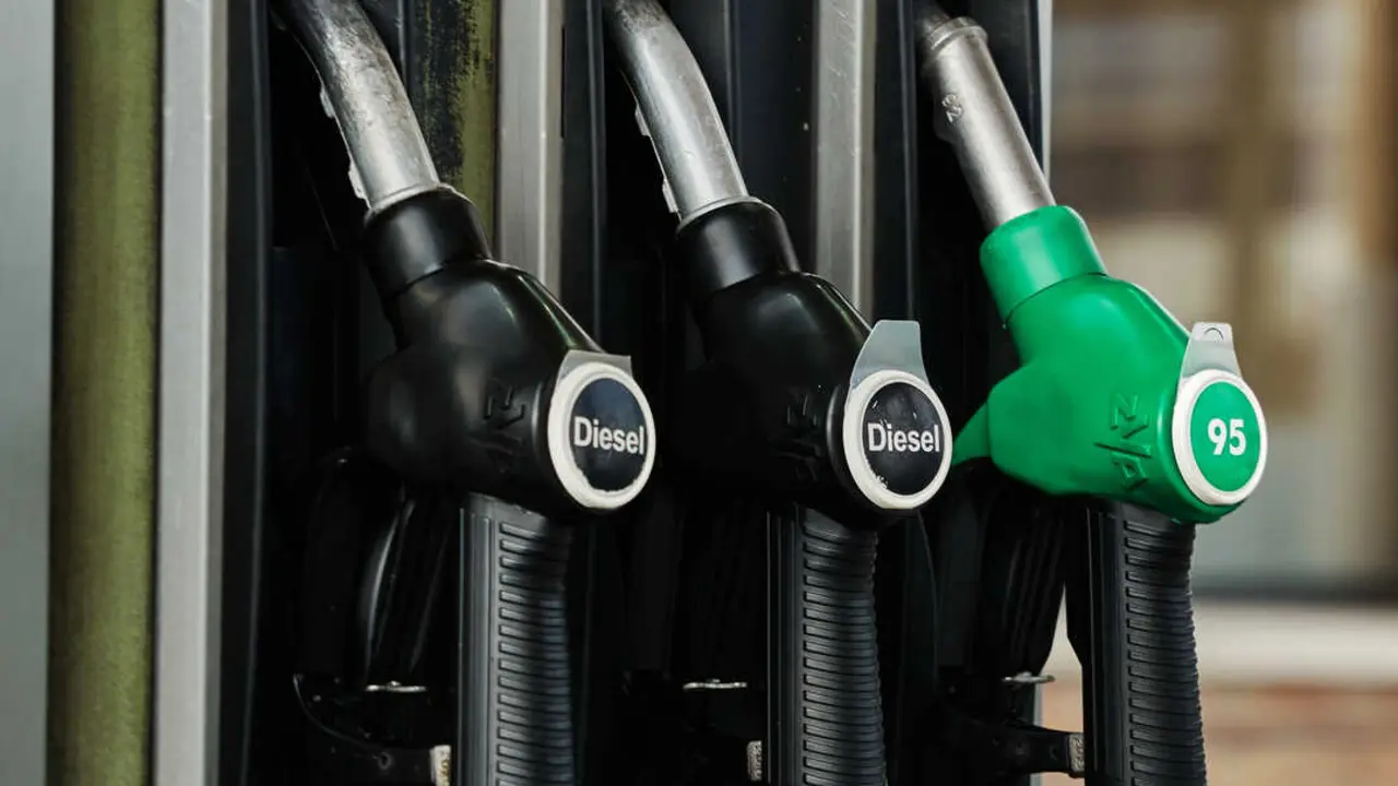 Surtidor de gasolina Depositphotos