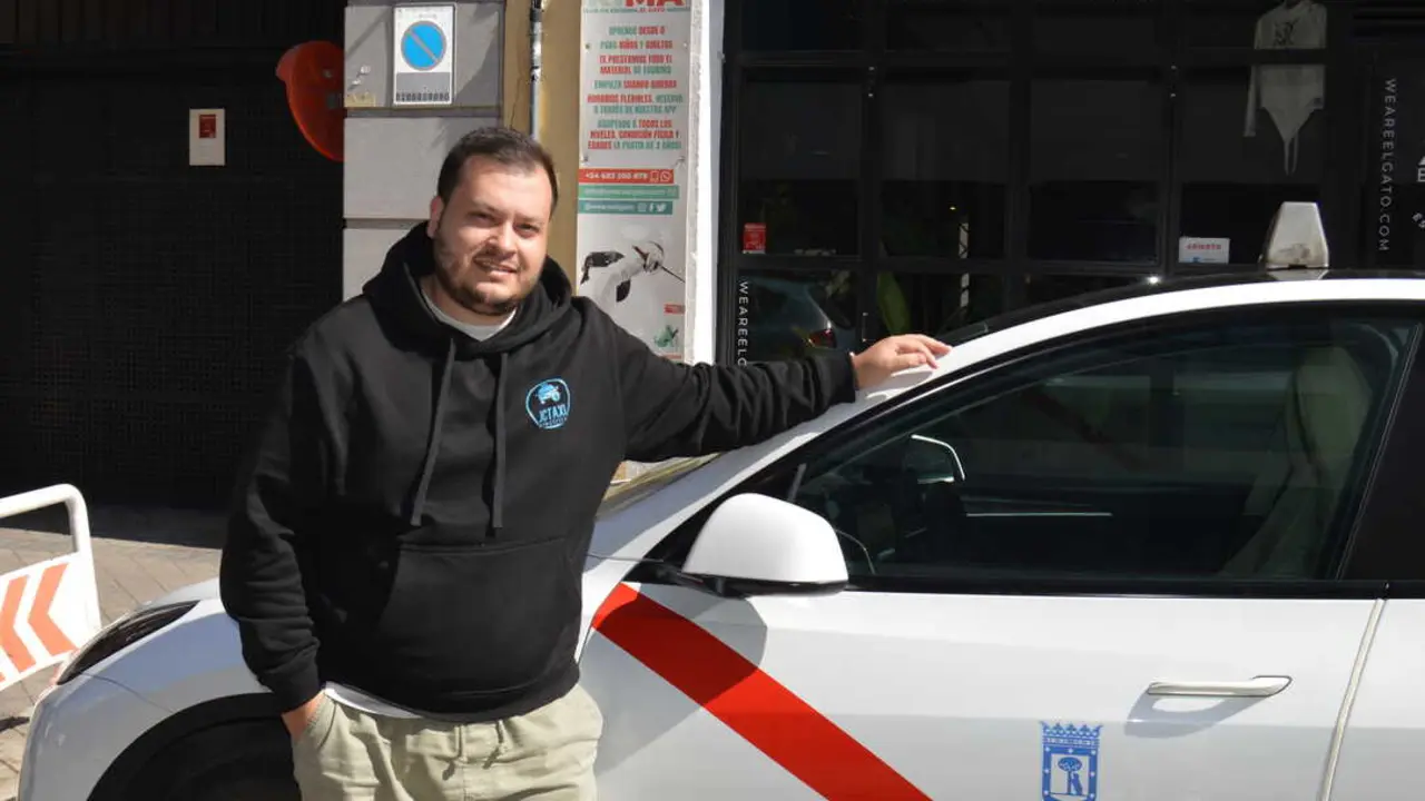 JC Taxi El&eacute;ctrico