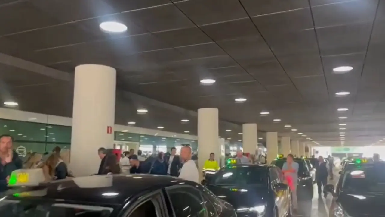 Caos en el aeropuerto de Barcelona