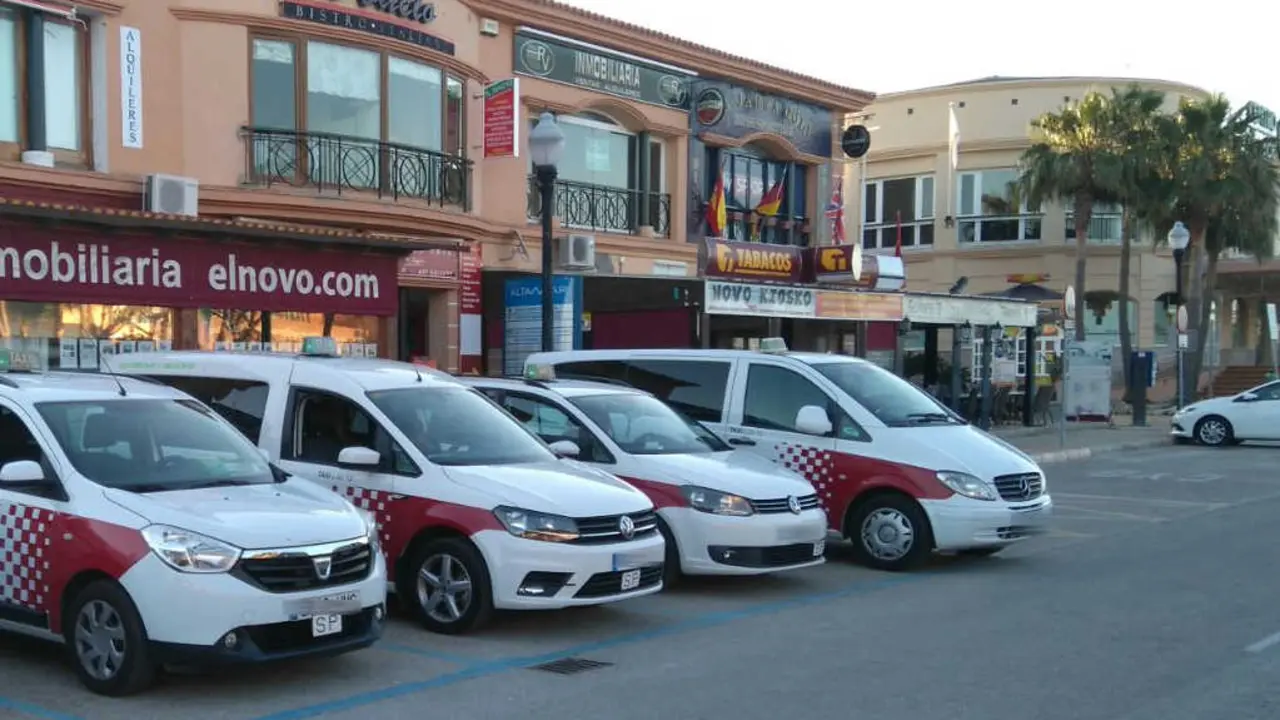 Taxis de Chiclana. Foto del Ayuntamiento de Chiclana de la Frontera