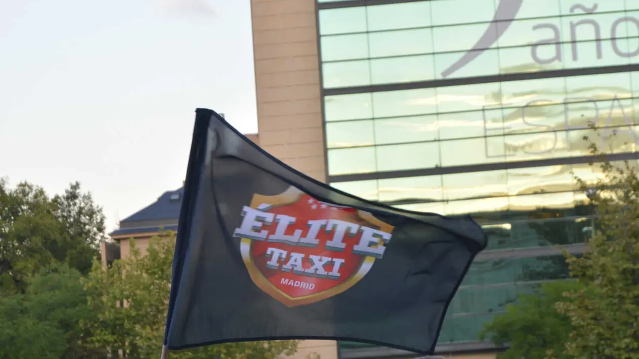 Bandera de &Eacute;lite Taxi Madrid