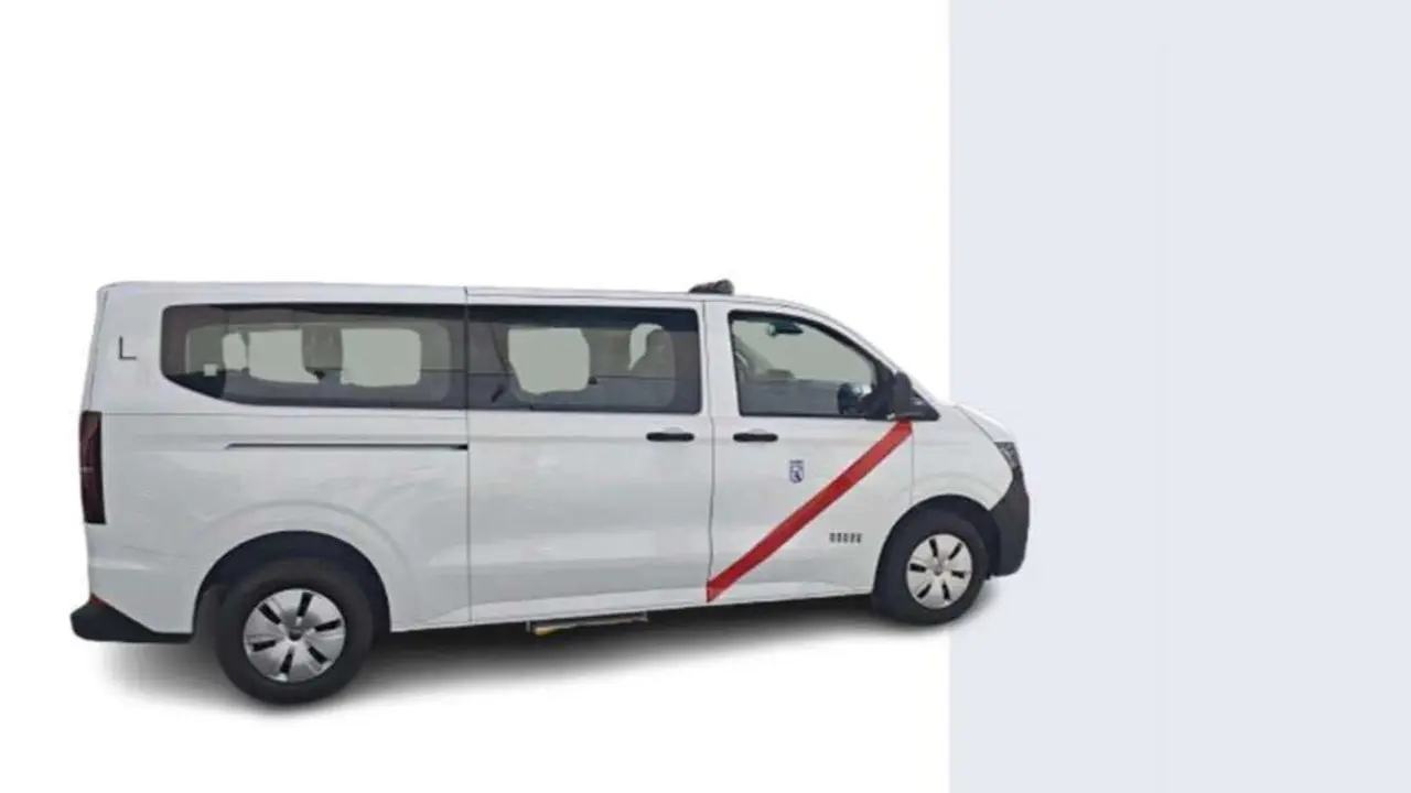 La nueva generaci&oacute;n del Volkswagen Caravelle, taxi en Madrid
