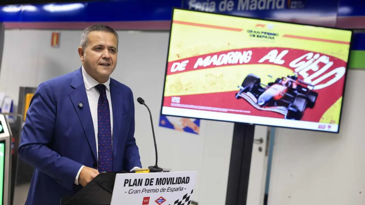 El consejero de Vivienda, Transportes e Infraestructuras, Jorge Rodrigo