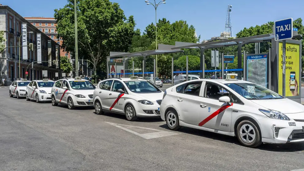 Taxis en Madrid. imagen: Depositphotos