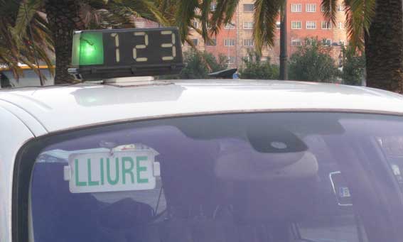 Dos detenidos tras dar una paliza a un taxista en Valencia