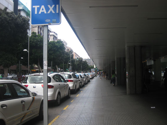 Sin expediente el taxista que tuvo sexo en su taxi