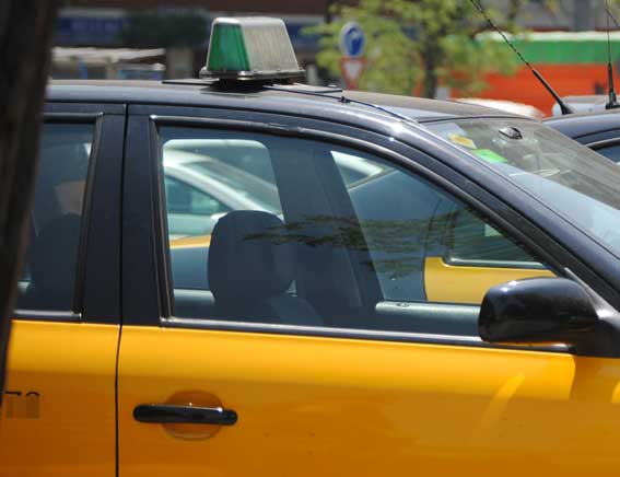 El taxi de Barcelona reclama medidas urgentes para el sector