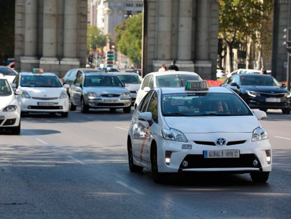 Madrid propone eximir de trabajar a los taxistas