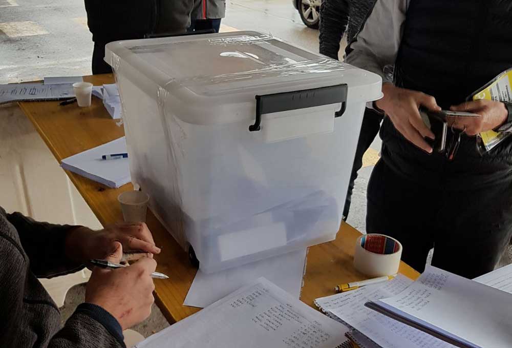 Comienza el referéndum para decidir si el taxi para de forma indefinida