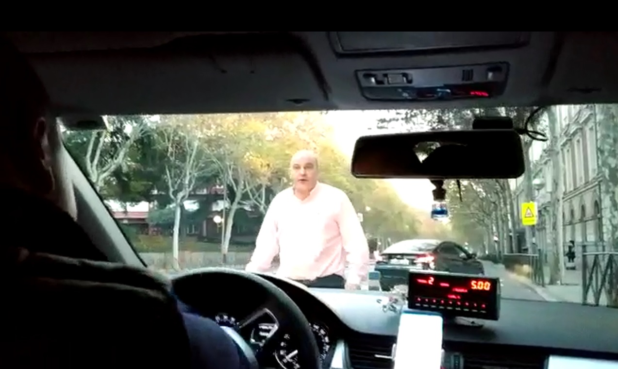 VIDEO: Conductor VTC amenaza a un taxista en Madrid