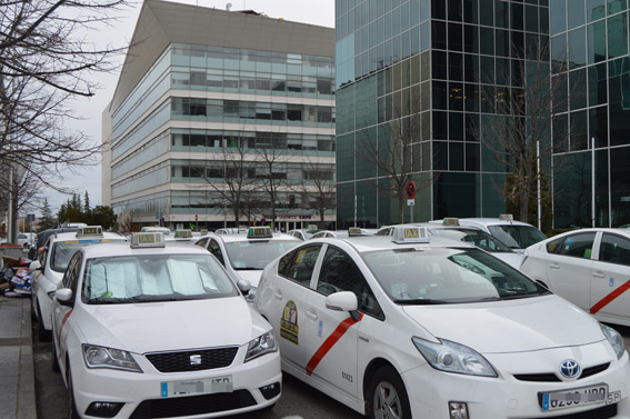 Llamamiento a los taxistas de toda España para que acudan a Madrid