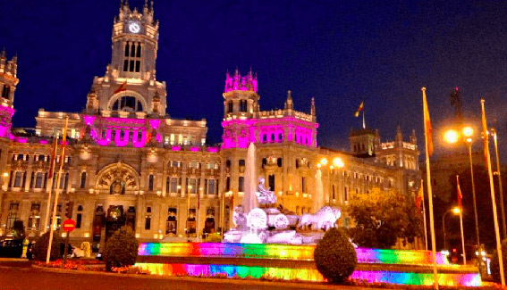 Madrid autoriza al taxi a cambiar su imagen para el Orgullo 2019