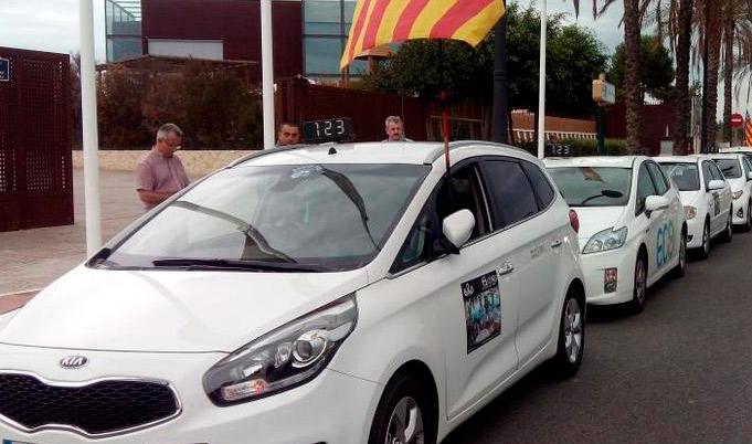 El taxi valenciano tendrá un día más de descanso