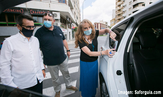 El taxi de Gandía colabora en una campaña contra la violencia de género