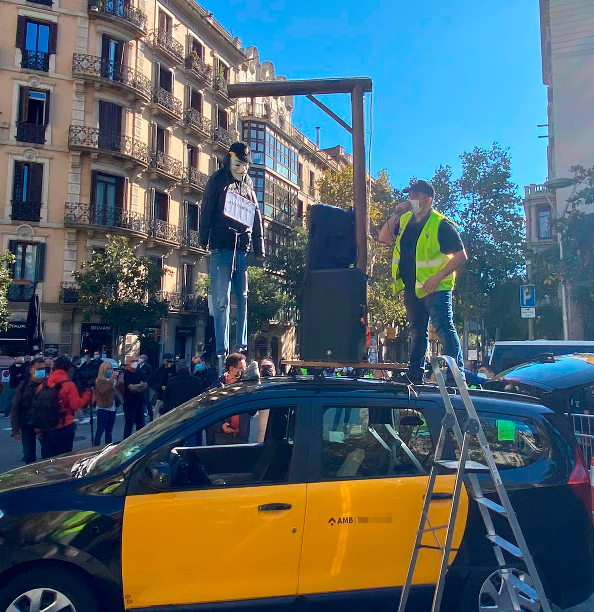 Élite taxi continúa las protestas en Barcelona