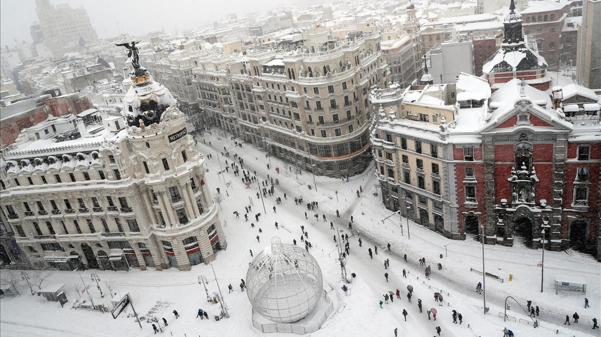 El taxi madrileño recupera el servicio lentamente