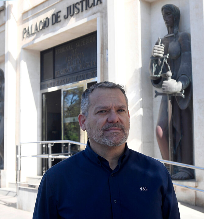 Valentín Fernández, de Legamur Abogados