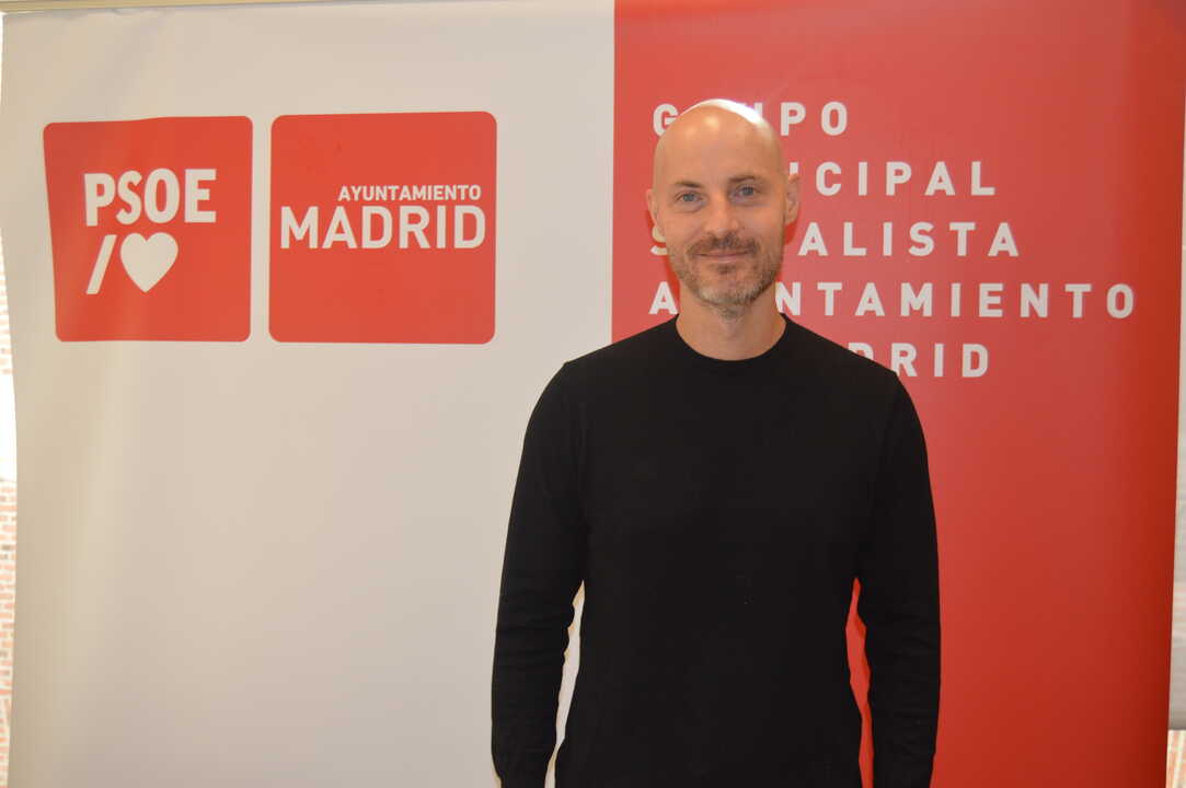 Ignacio de Benito Pérez, concejal socialista en el Pleno del Ayuntamiento de Madrid