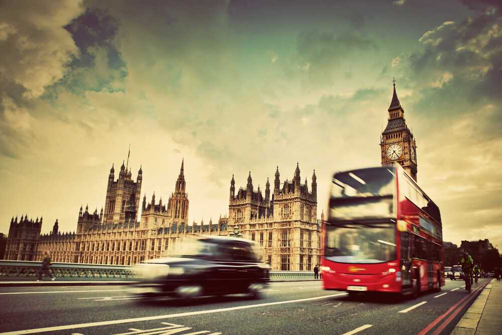 Taxi de Londres Más imágenes en <a data-cke-saved-href="https://depositphotos.com/es/" href="https://depositphotos.com/es/" target="_blank" rel="noopener noreferrer">Depositphotos España</a>.
</figcaption>
</figure>