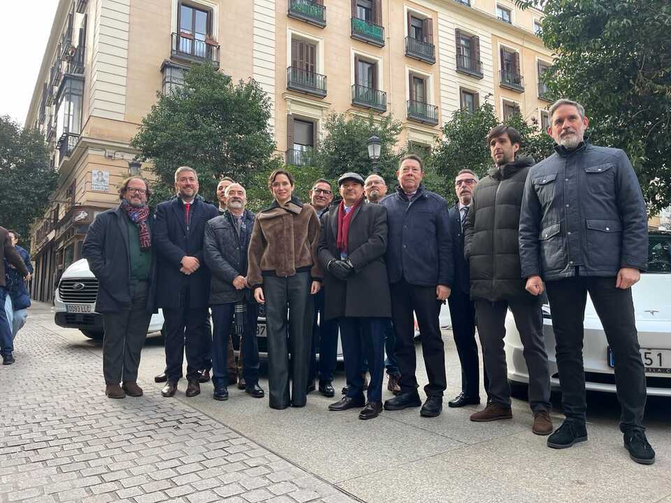 Encuentro de Isabel Díaz Ayuso con los taxistas en Madrid